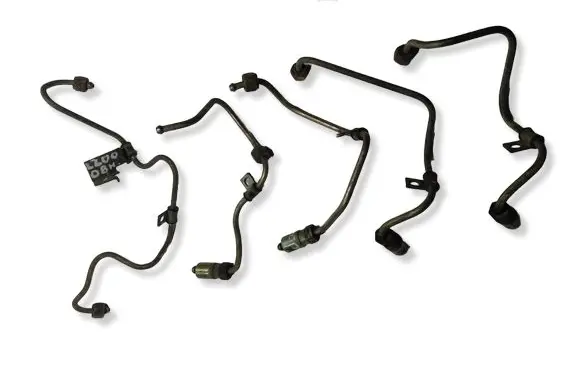 Mitsubishi L200 Fuel injector supply line/pipe 