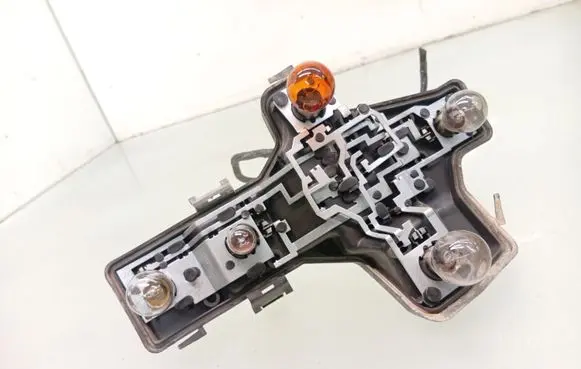 Volkswagen Touran I Tail light bulb cover holder 1T0945257D