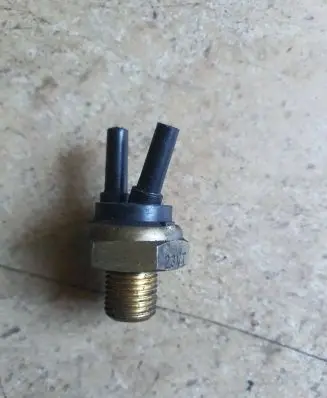 Volkswagen Golf II AUC sensor 50AA77 23vt