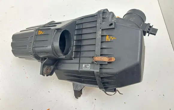 KIA Soul Air filter box 281642A401