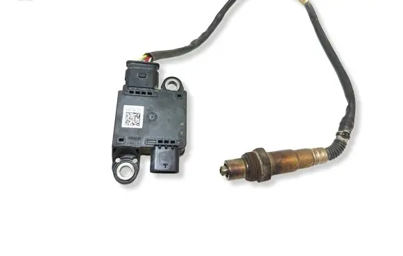Volkswagen Transporter - Caravelle T6 Lambda probe sensor 04L906261B