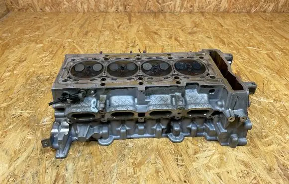 Mercedes-Benz C W205 Engine head 274920 R274016