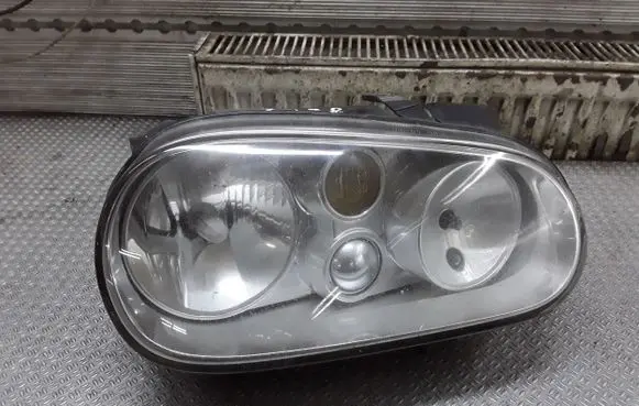 Volkswagen Golf IV Headlight/headlamp 1J1941016B