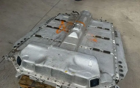 BMW i4 Hybrid / electric car battery 8855826 8866429 8832256