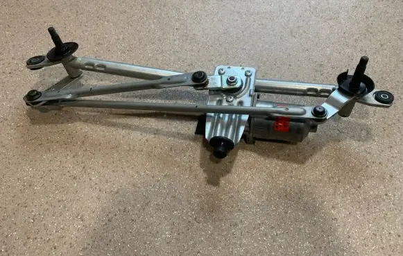 Hyundai Ioniq 5 Front wiper linkage and motor 98100GI900