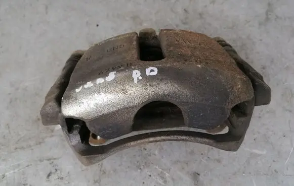 Volkswagen PASSAT B8 Front brake caliper