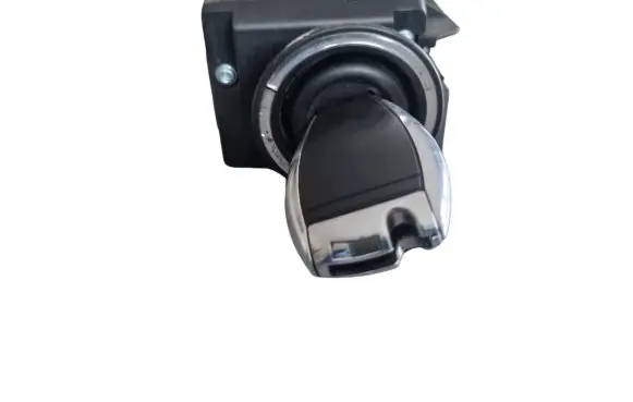 Mercedes-Benz CLS C219 Ignition lock A2115452308