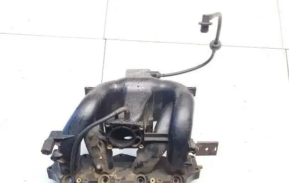 Ford Mondeo MK I Intake manifold 938f9424ne