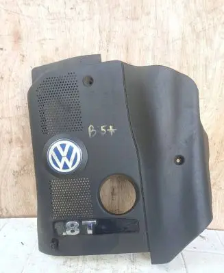 Volkswagen PASSAT B5 Engine cover (trim) 058103724A 058103724AE