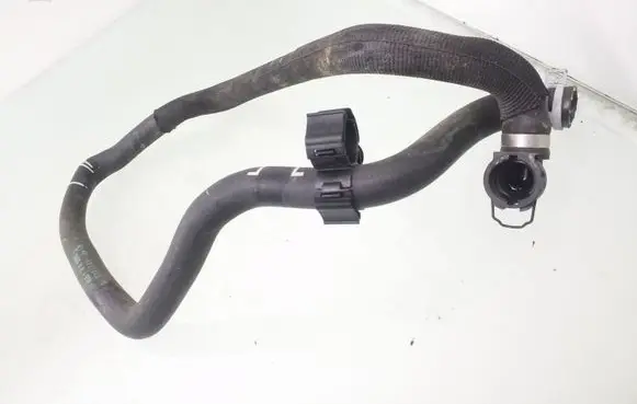 BMW 5 G30 G31 Engine coolant pipe/hose 6821252