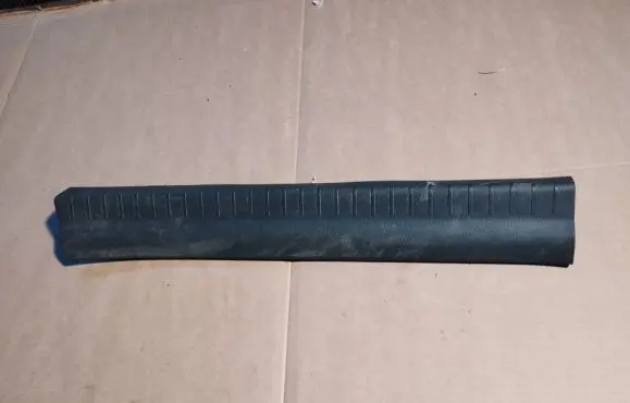 Dodge Journey Rear sill trim cover 100013368