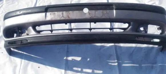 Renault Laguna I Front bumper pilka