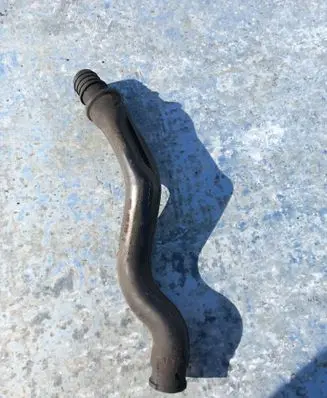 Volkswagen PASSAT B3 Breather hose/pipe 028103493q