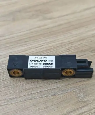 Volvo V70 Airbag deployment crash/impact sensor 8622365 030506 008099