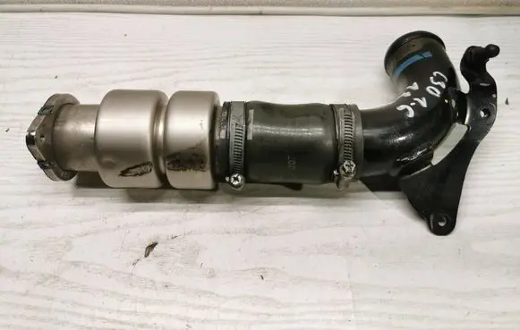 Intercooler hose/pipe
