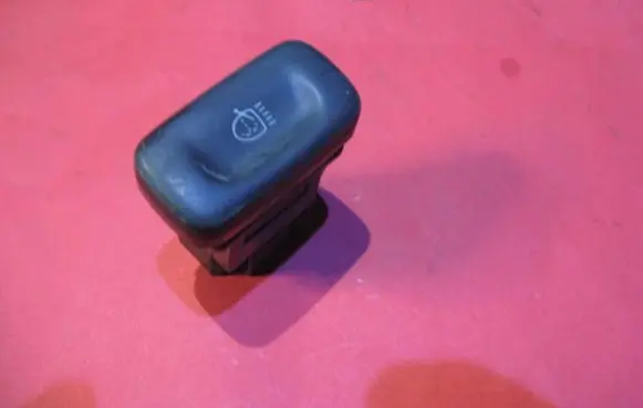 Nissan Primera Headlight washer switch 06110