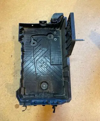 Battery box tray