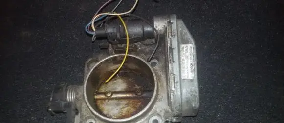 Mercedes-Benz E W210 Throttle valve 1121410025 0205003046