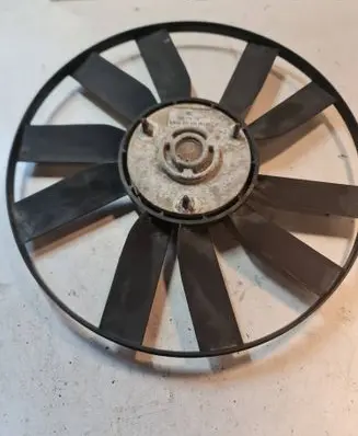 Volkswagen Golf III Electric radiator cooling fan 1H0119113