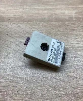 BMW X3 E83 Aerial antenna amplifier 6990089