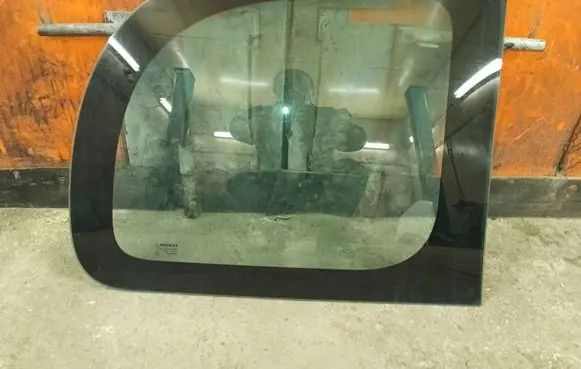 Renault Kangoo II Rear side window 