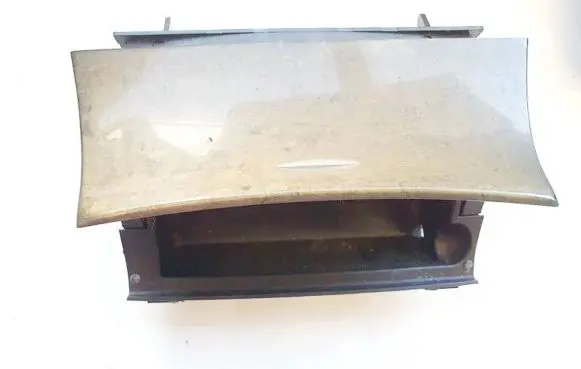 Car ashtray