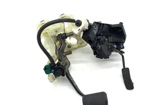 Jaguar XJ X350 Accelerator throttle pedal 6PV00873702