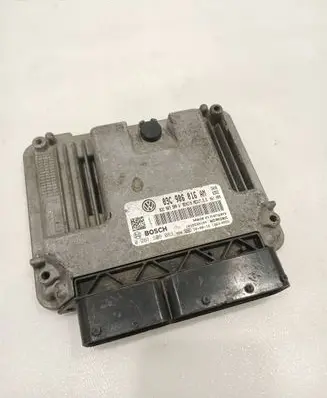 Volkswagen Golf VI Engine control unit/module 03C906016AM 03C907309Q 0261206083