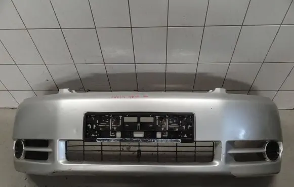 Toyota Avensis Verso Front bumper