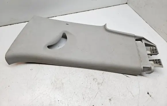 (C) pillar trim