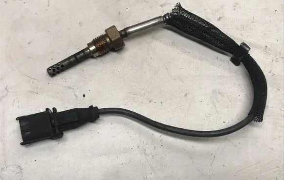 Opel Zafira B Exhaust gas temperature sensor 55355404