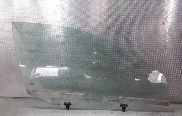 Nissan Primera Front door window glass four-door