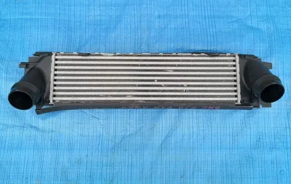 BMW 1 F20 F21 Intercooler radiator 7600530