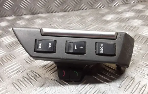 Land Rover Freelander 2 - LR2 Steering wheel buttons/switches 5H2214K147GB XPD500730 0704232