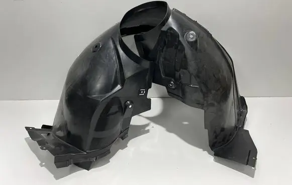 Mercedes-Benz V Class W447 Front arch 3905616 24130351 A4476840177