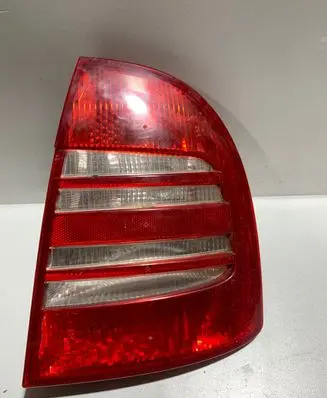 Skoda Superb B5 (3U) Rear/tail lights 3U5945112 3U5945096
