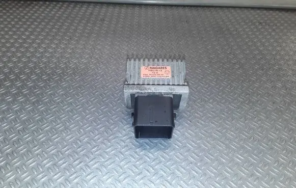 Peugeot 407 Glow plug pre-heat relay 9663824880