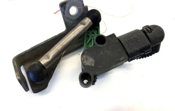 Volkswagen Transporter - Caravelle T6 Headlight/headlamp level sensor 5Q0907503