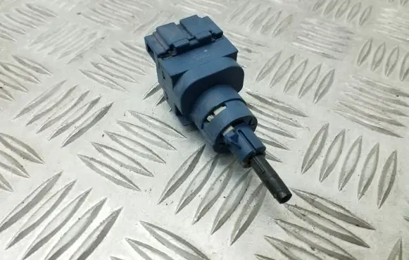Clutch pedal sensor