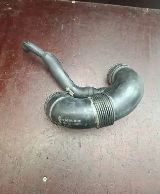 Mercedes-Benz ML W163 Turbo air intake inlet pipe/hose A6120940008 606757 9640204