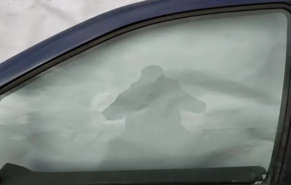 Seat Alhambra (Mk1) Front door window glass four-door