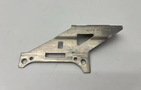 Mercedes-Benz AMG GT C192 Air flap motor/actuator D1410525100