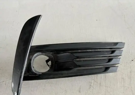 Toyota Corolla E160 E170 Front fog light trim/grill 81481-02630