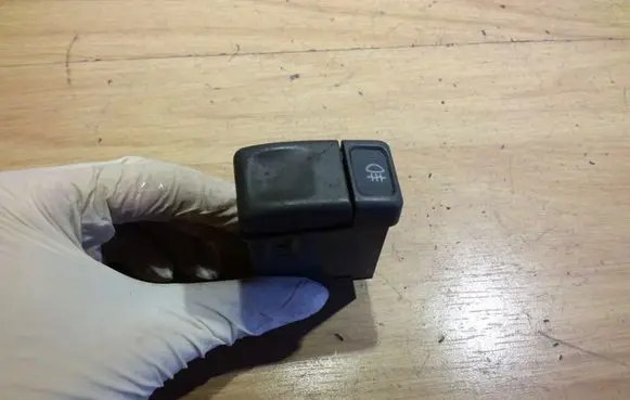 Volvo V70 Fog light switch 9148994 99W41K