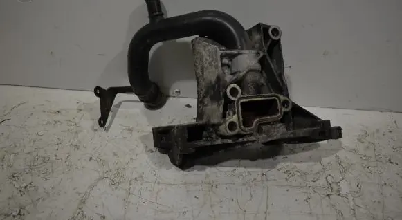 Audi Q7 4L Power steering pump mounting bracket 059145169