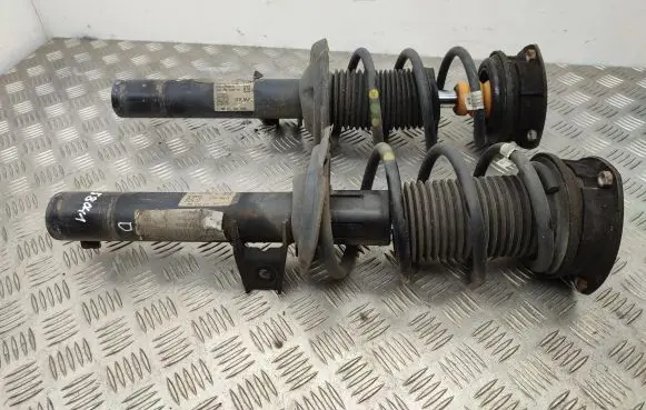 Volkswagen PASSAT B8 Front shock absorber/damper 3Q0413031BN