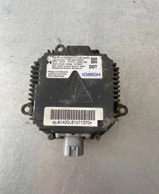 Subaru Forester SH Voltage converter/converter module NZMIC111LBCA000