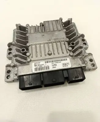 Ford C-MAX I Engine control unit/module 7M5112A650AUH 5WS405821