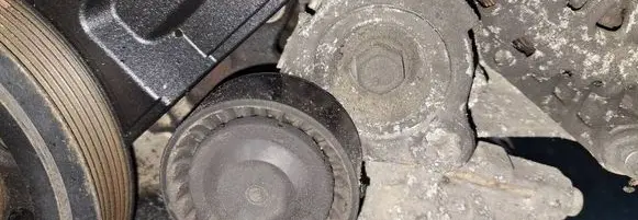 Chevrolet Lacetti Generator/alternator belt tensioner