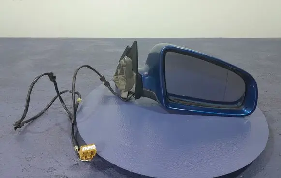 Audi A4 S4 B7 8E 8H Front door electric wing mirror